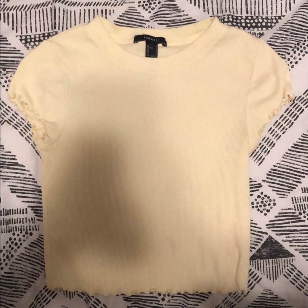 yellow lettuce top